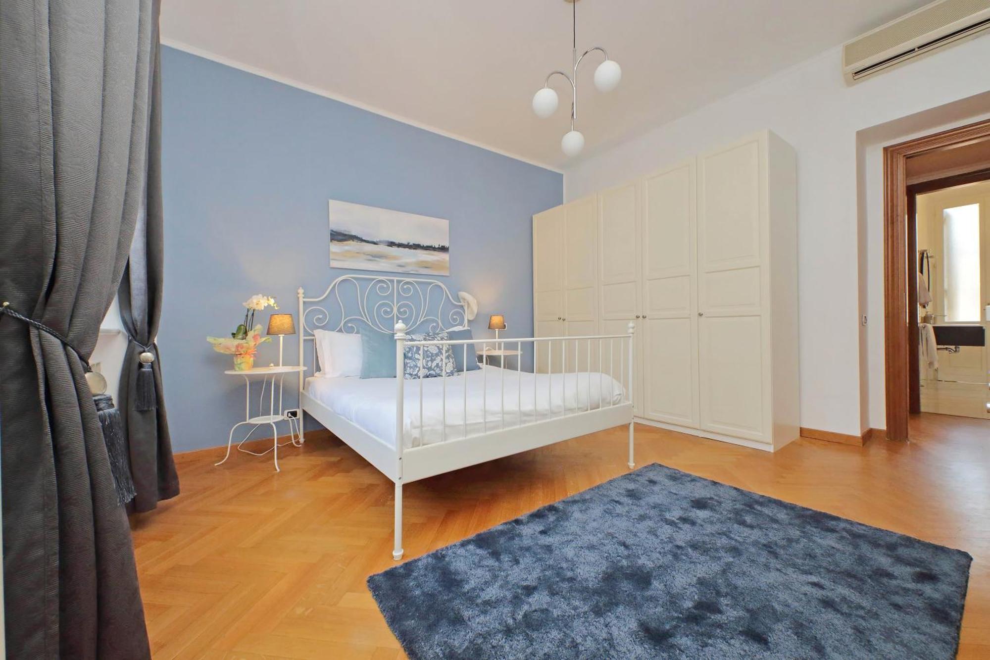 רומא Ych-Comfortable 2 Bedrooms Flat Near Colosseum מראה חיצוני תמונה